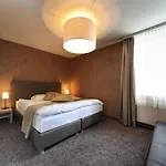 Hotel La 3*